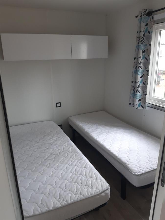 mobil home - camping les dunes de Contis Saint-Julien-en-Born Bagian luar foto